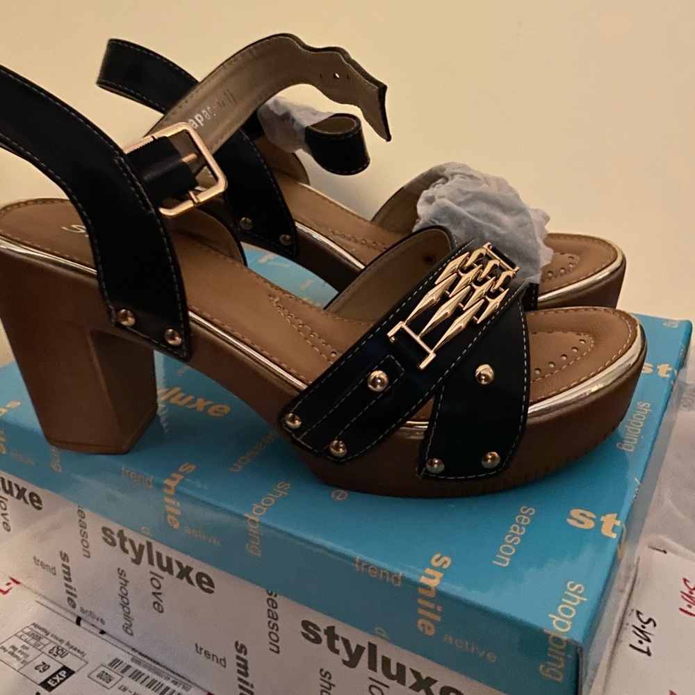 Black & gold chunky heels